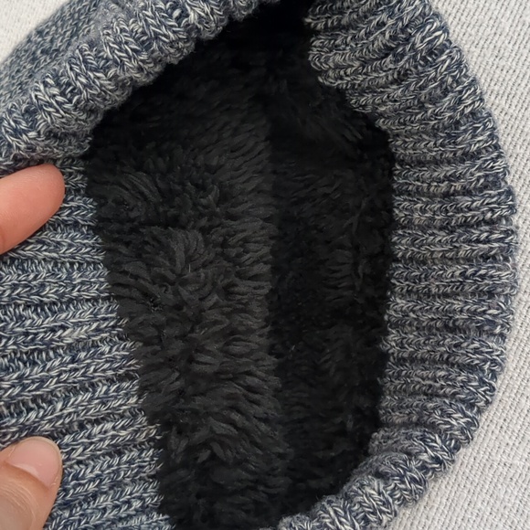 Levis Unisex Winter Beanie Hat Knit Fleece Lined Heather Blue One Size Fits All - Picture 3 of 8